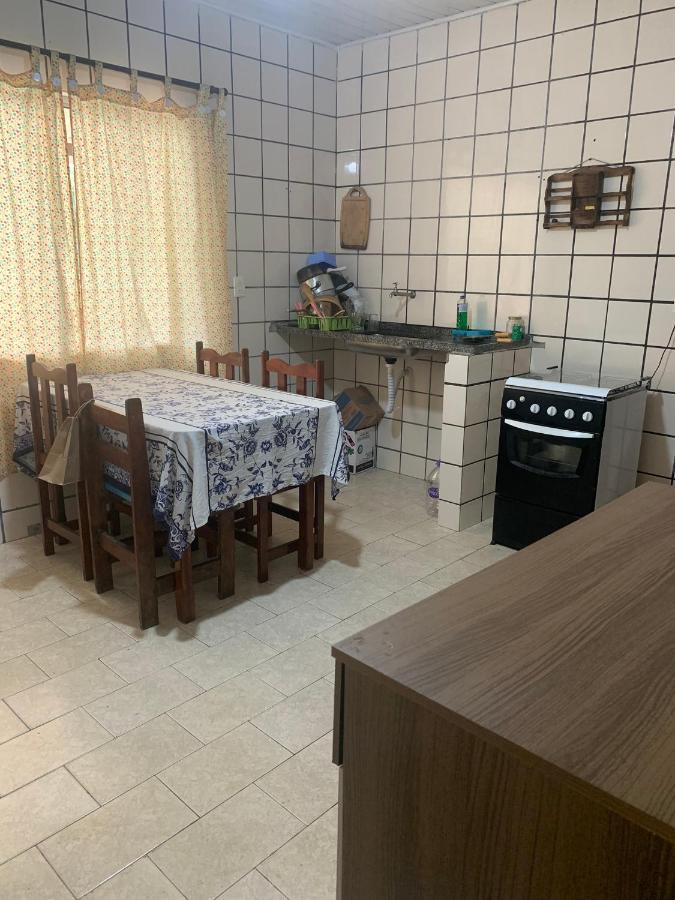 Casa Agradavel Ha 80 Metros Praia Toninhas Ubatuba Exteriör bild